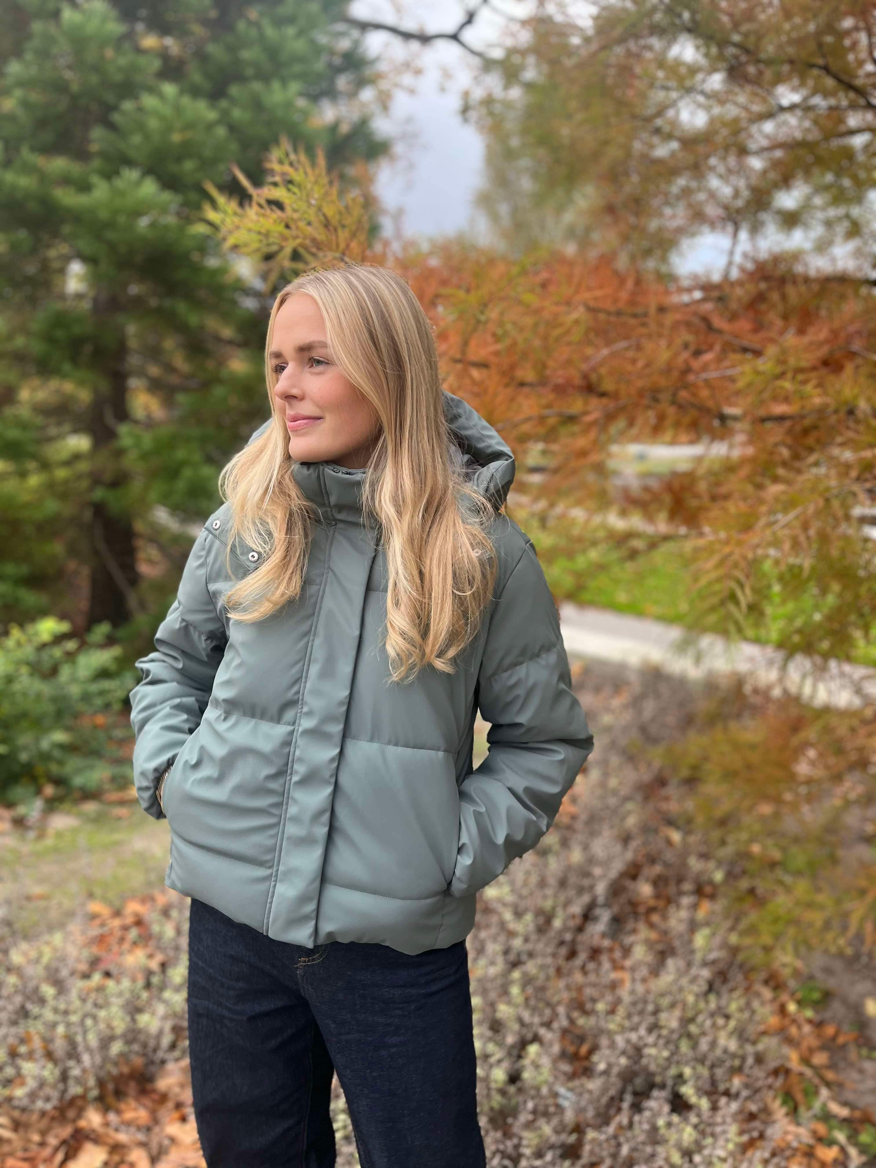 VMGRETAKYLIE Jacket - Balsam Green